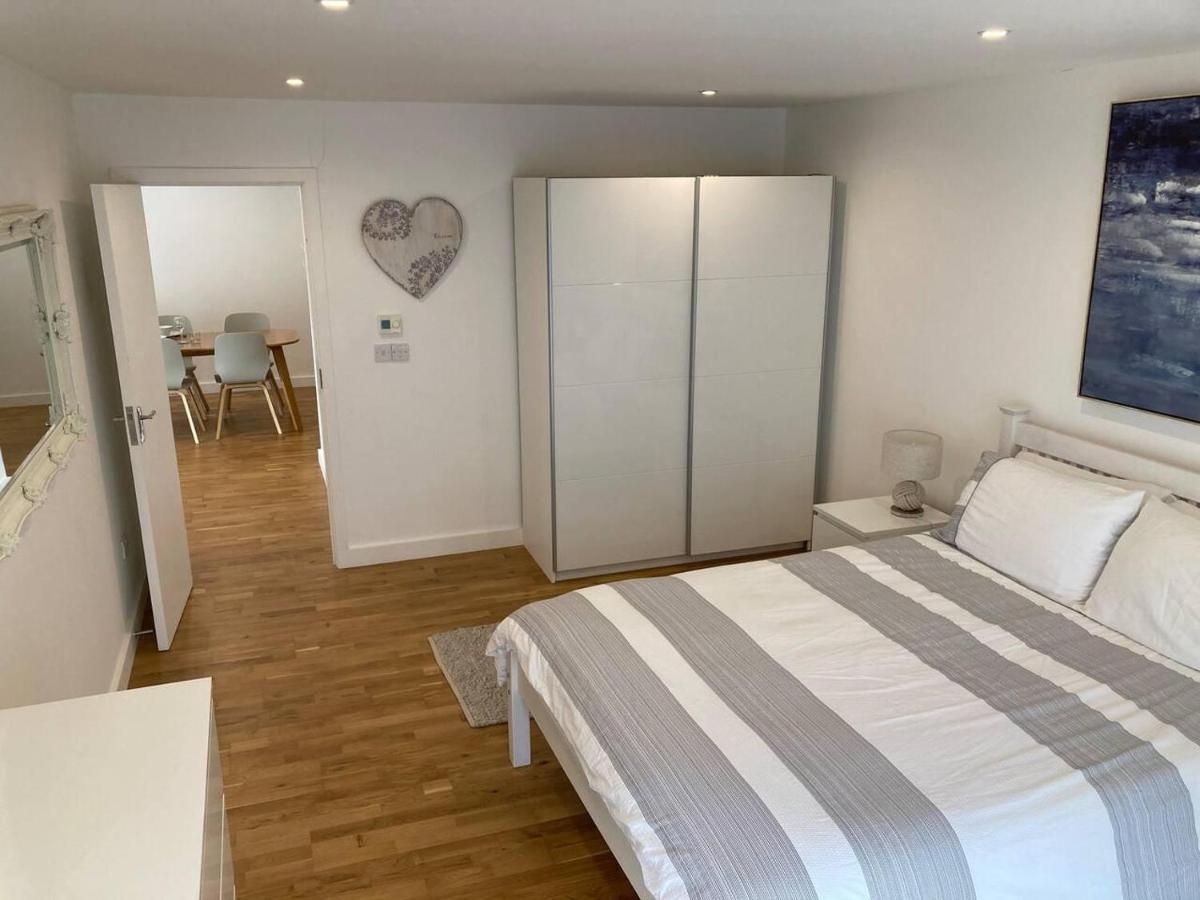 Countryside Annex- Sleeps 2 Free Parking & Garden Apartment แคนเทอร์เบอรี ภายนอก รูปภาพ
