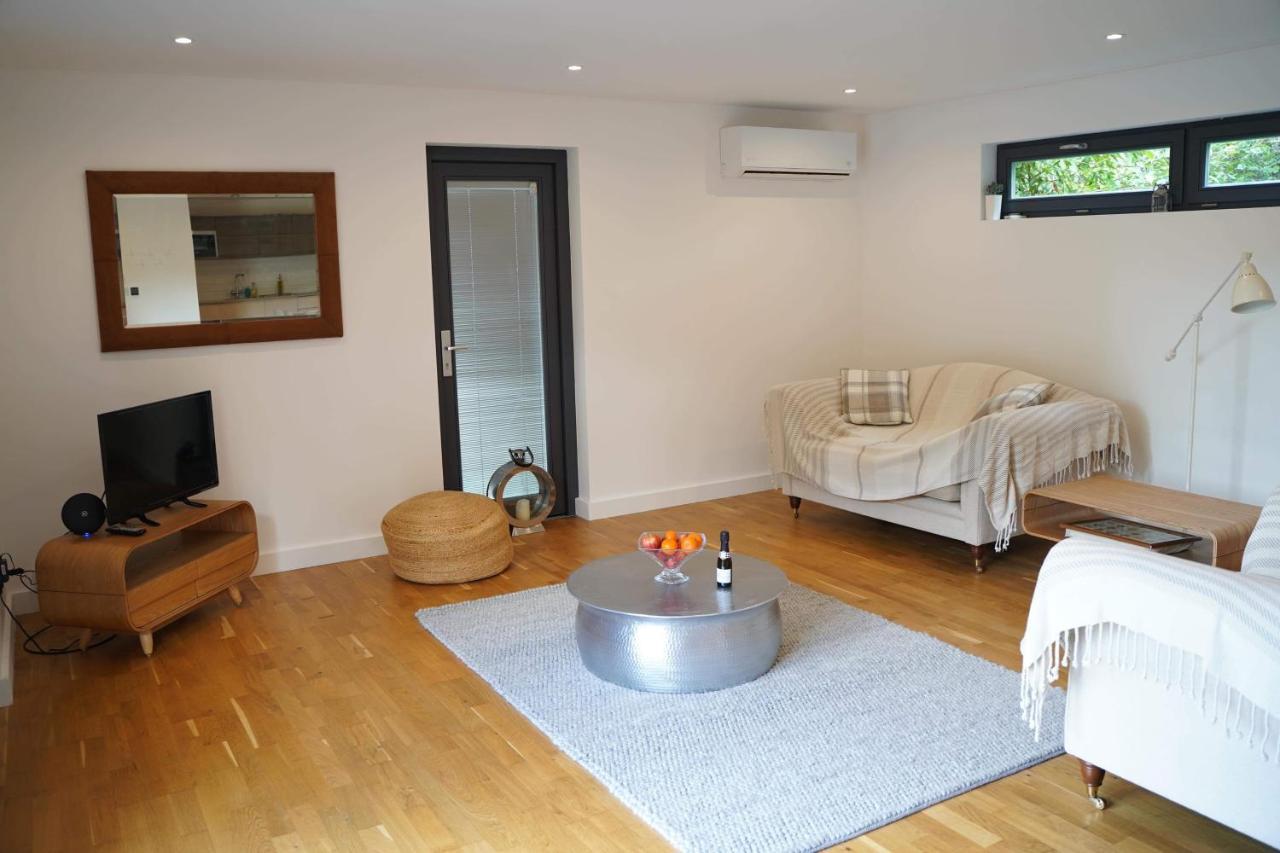 Countryside Annex- Sleeps 2 Free Parking & Garden Apartment แคนเทอร์เบอรี ภายนอก รูปภาพ